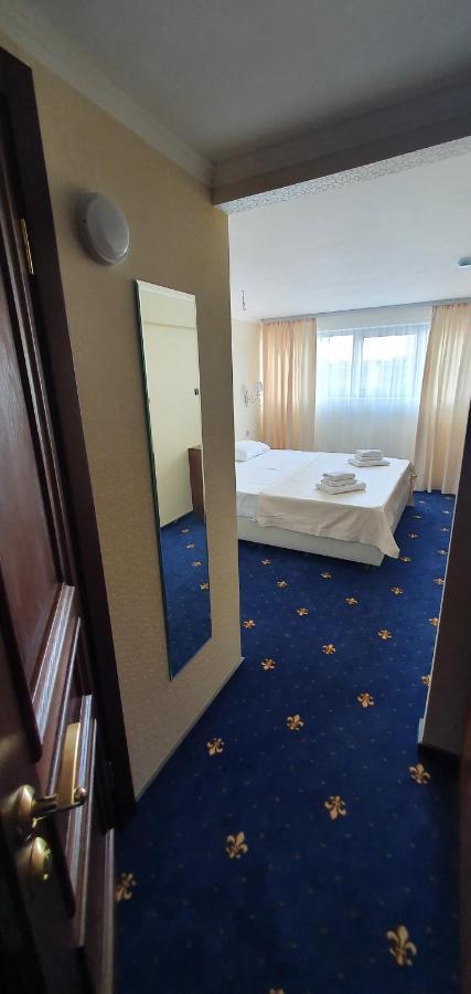 Evropa Hotel Gagra Exterior photo