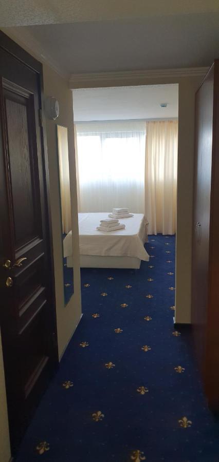 Evropa Hotel Gagra Exterior photo