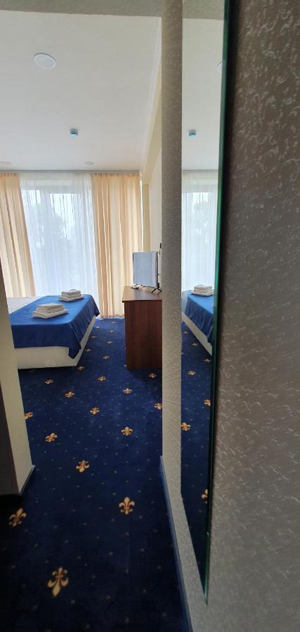 Evropa Hotel Gagra Exterior photo