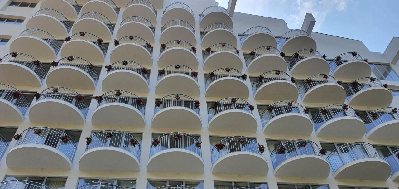 Evropa Hotel Gagra Exterior photo