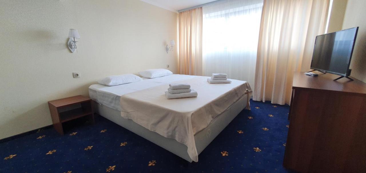 Evropa Hotel Gagra Exterior photo