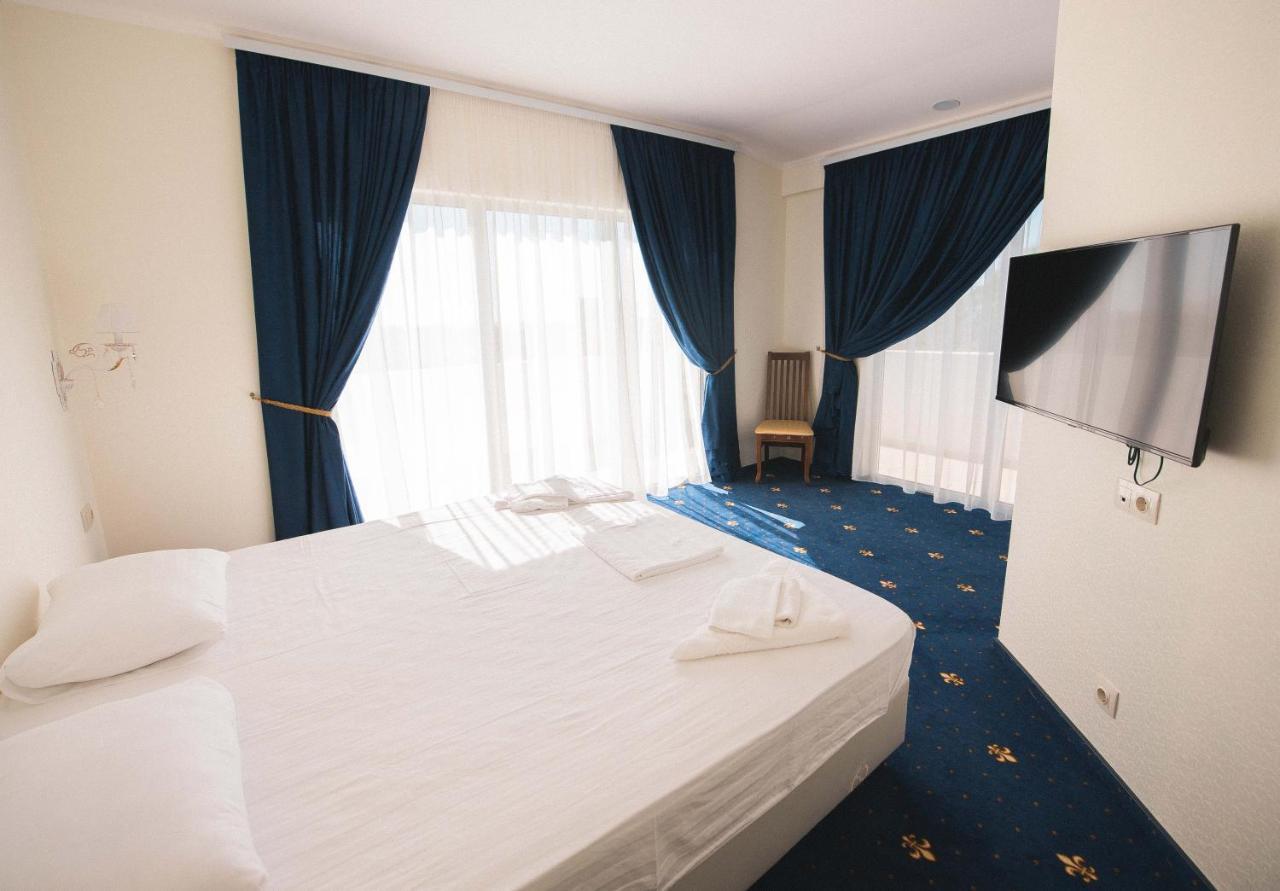 Evropa Hotel Gagra Exterior photo